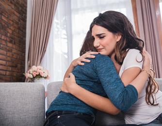 كيف يمكنك مساعدة شخص أصيب بصدمة نفسية؟